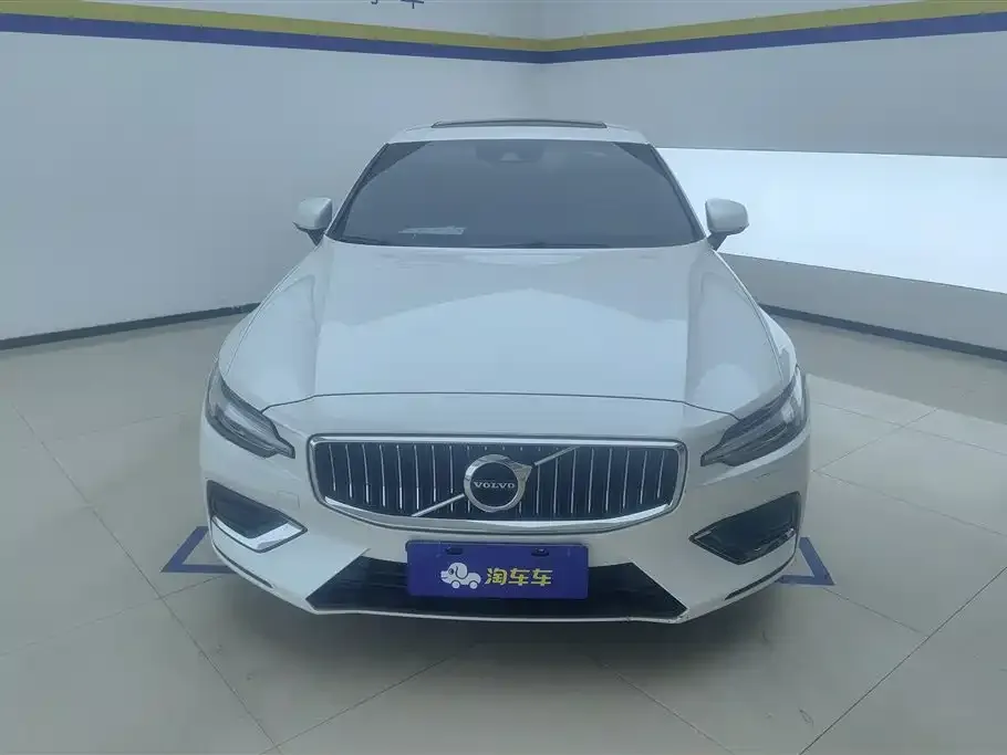 Volvo S60 2021 из CN, фото 5