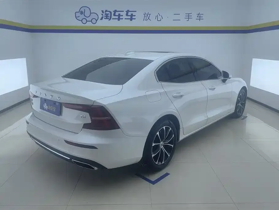 Volvo S60 2021 из CN, фото 2