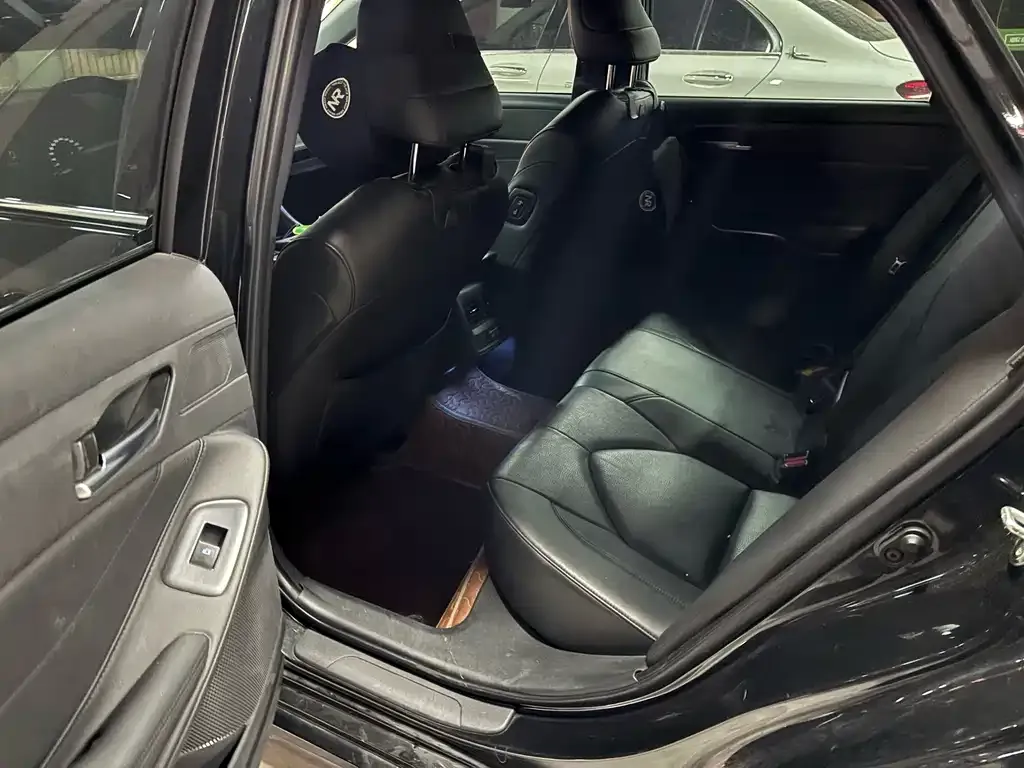 Toyota Avalon 2023 из CN, фото 6