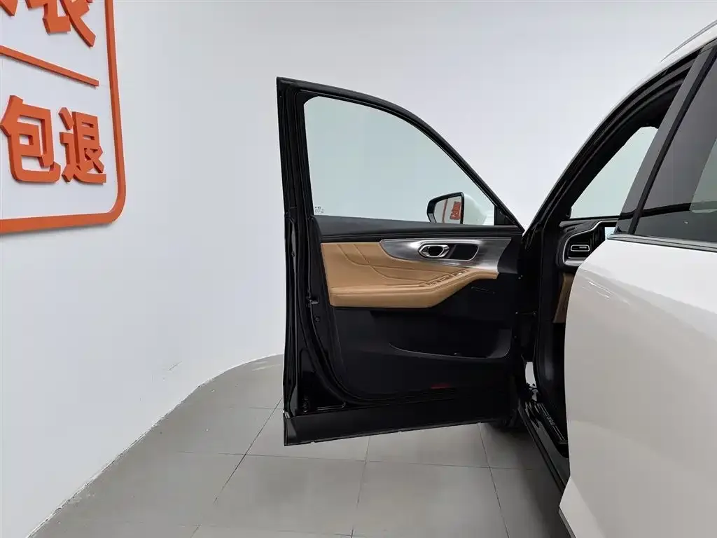 GAC Motor Trumpchi GS8 — фото 8