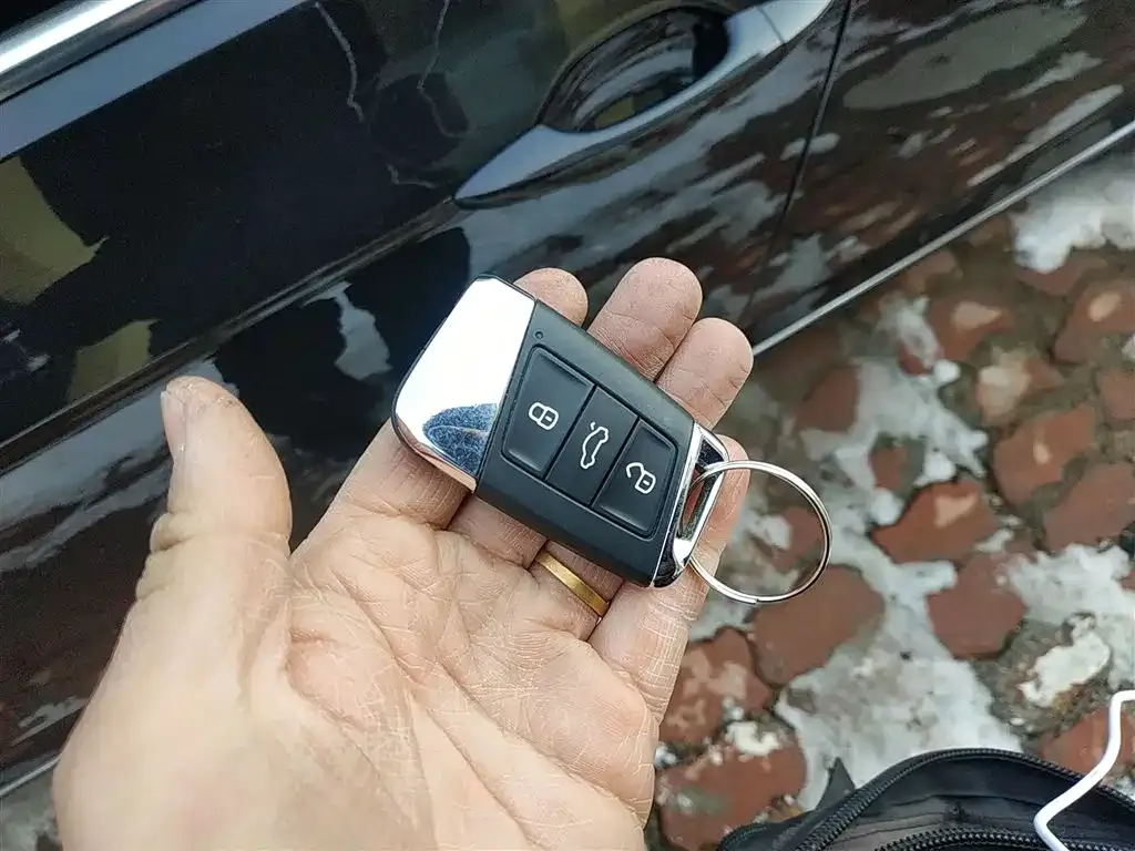 Volkswagen Magotan 2023 из CN, фото 2