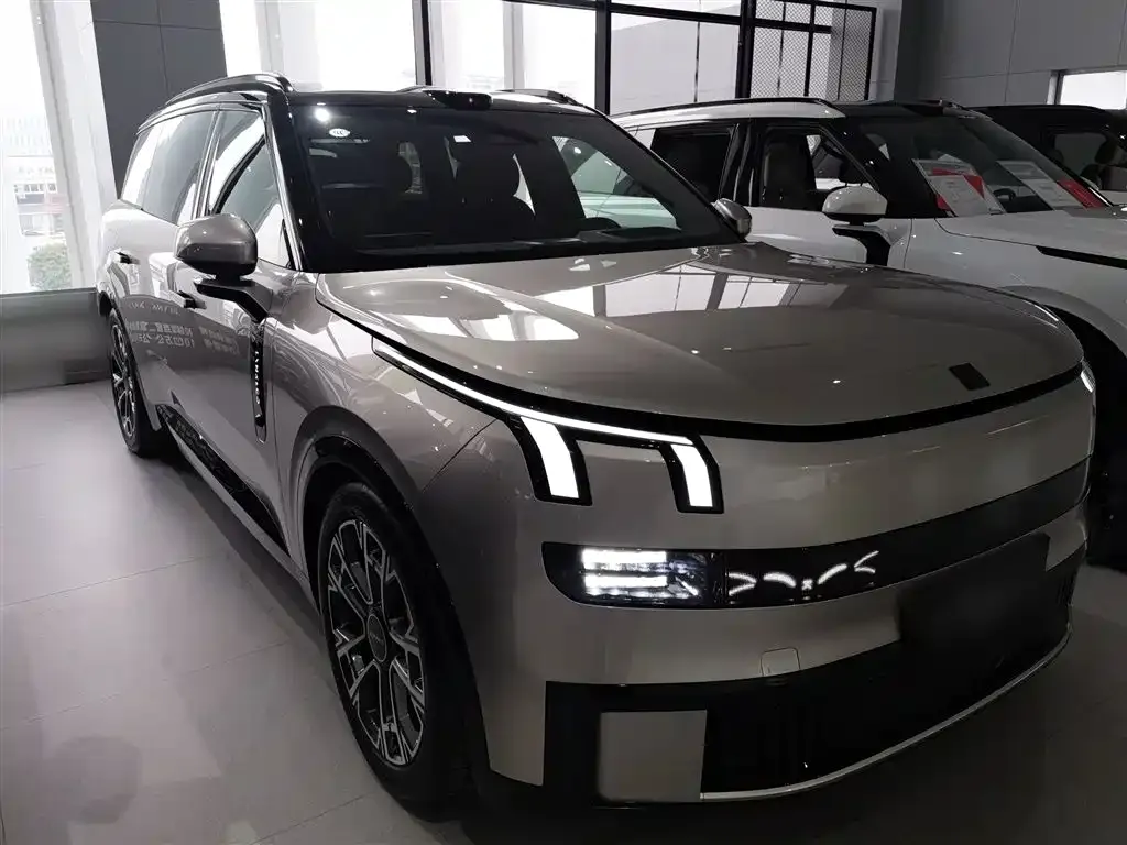 Lynk & Co 900 2025 из CN, фото 8