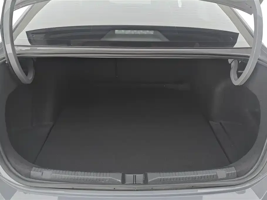 Volkswagen Lavida 2023 из CN, фото 3