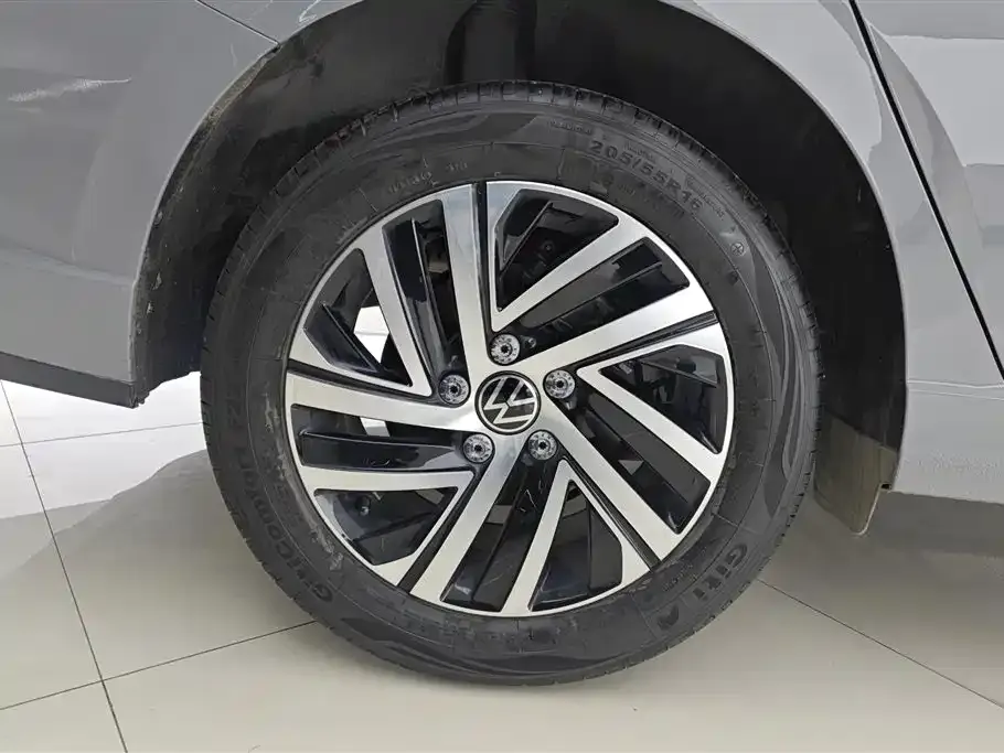 Volkswagen Lavida 2023 из CN, фото 4