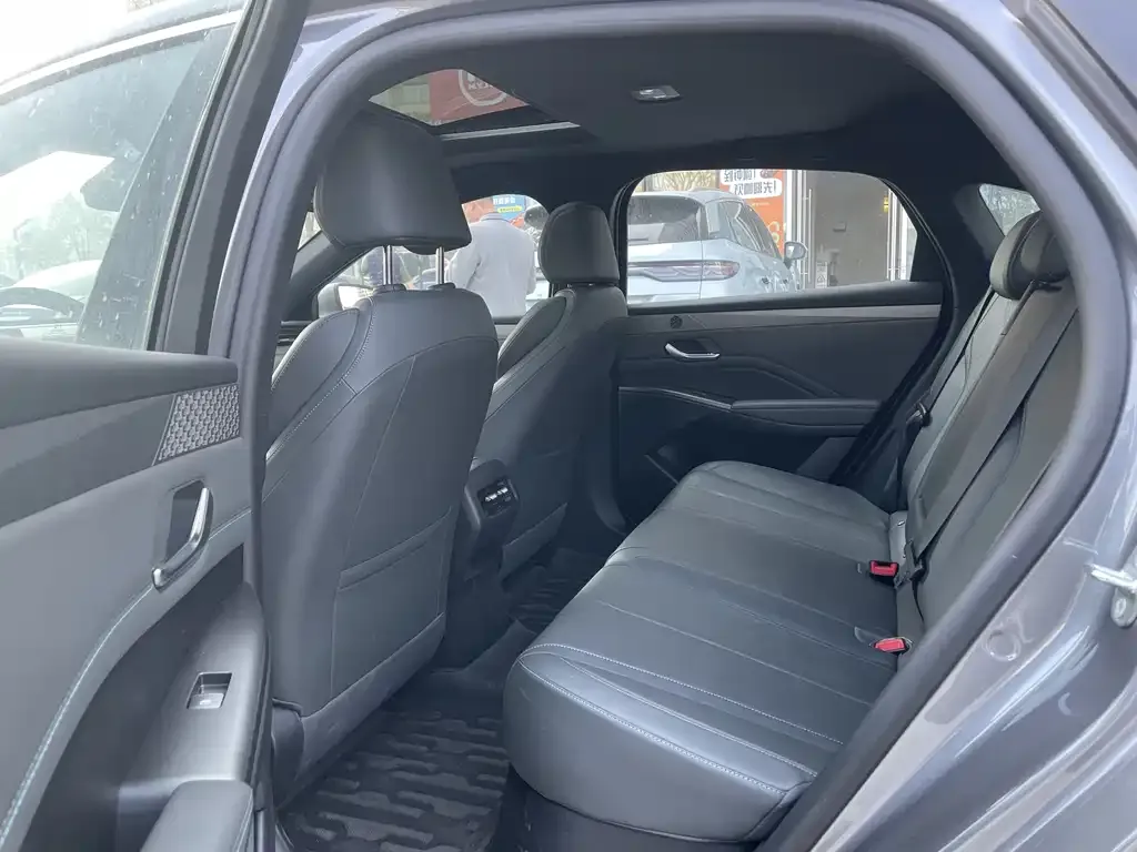 BYD Qin PLUS 2025 из CN, фото 3