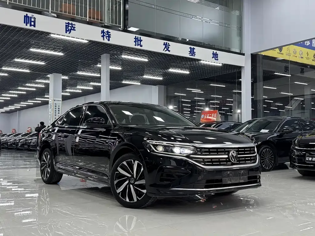 Volkswagen Passat — фото 7