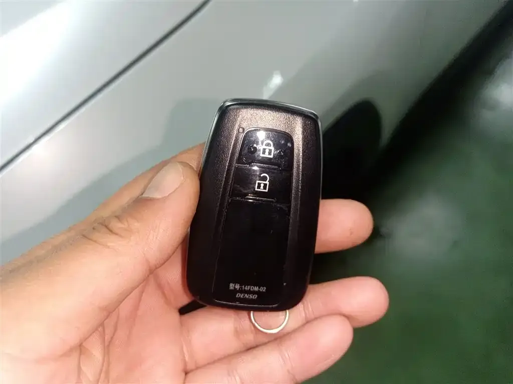 Toyota RAV4 2023 из CN, фото 7