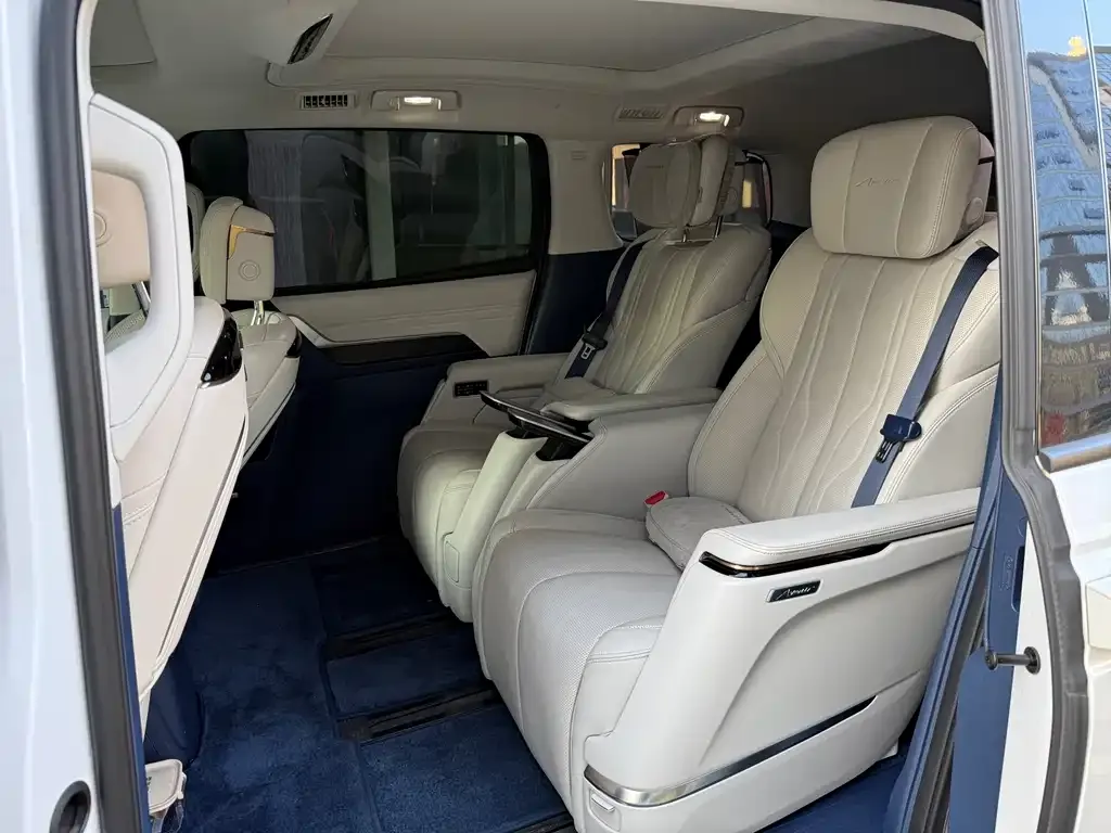 Buick Century 2023 из CN, фото 6
