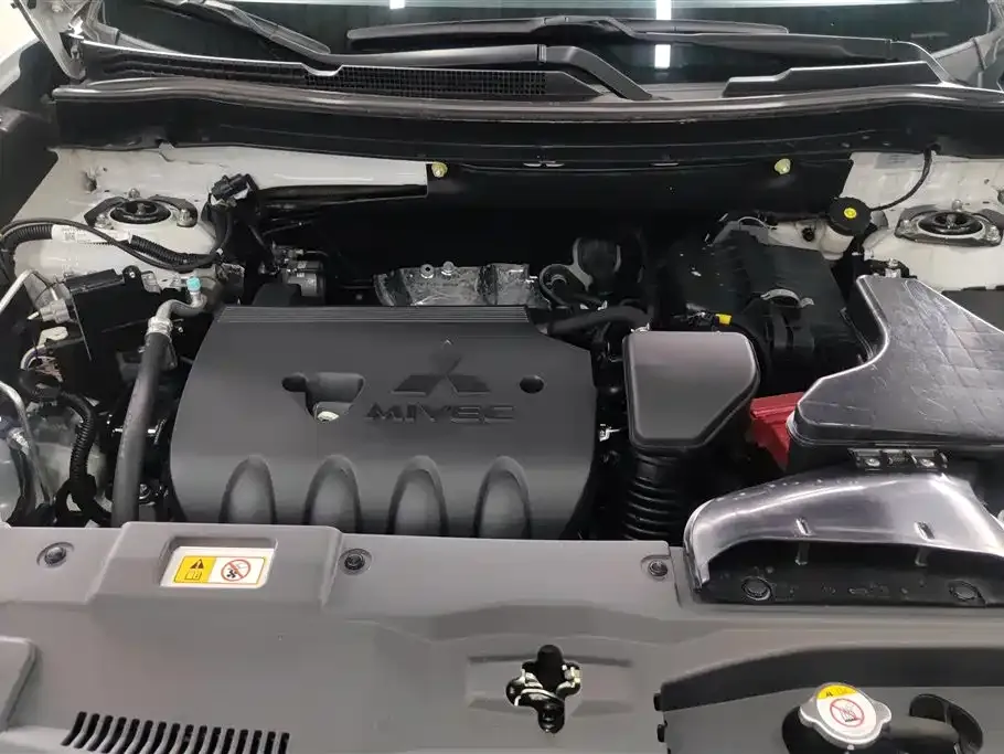Mitsubishi Outlander 2021 из CN, фото 6