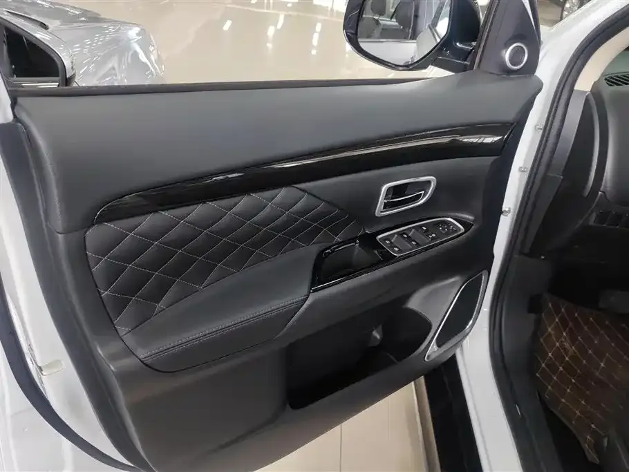 Mitsubishi Outlander 2021 из CN, фото 3