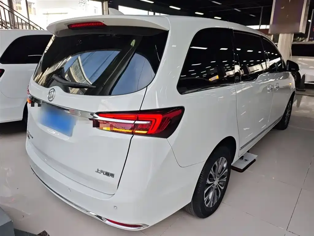 Buick GL8 2022 из CN, фото 4