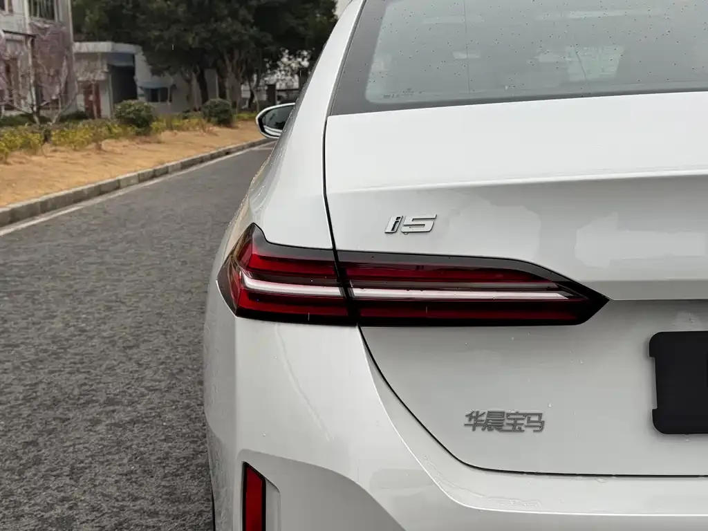 BMW i5 2025 из CN, фото 9
