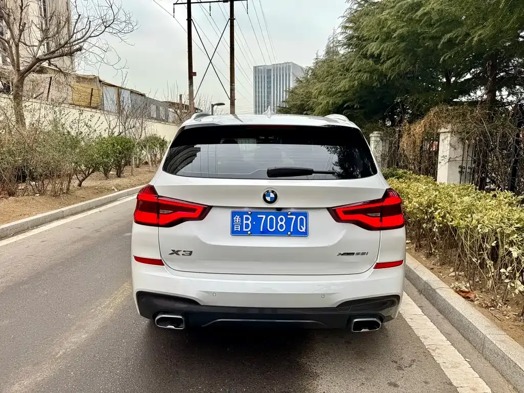 BMW X3 — фото 2