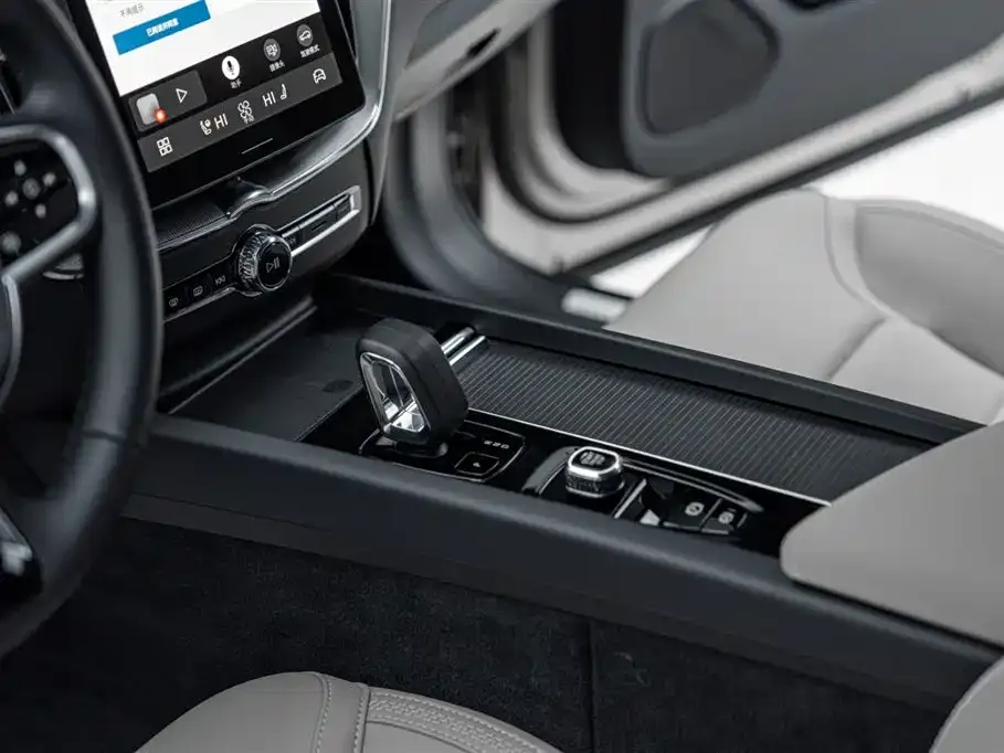 Volvo XC60 2026 из CN, фото 7