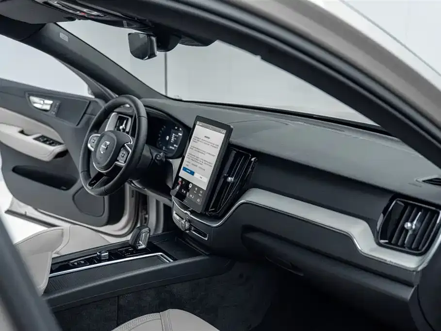Volvo XC60 2026 из CN, фото 9