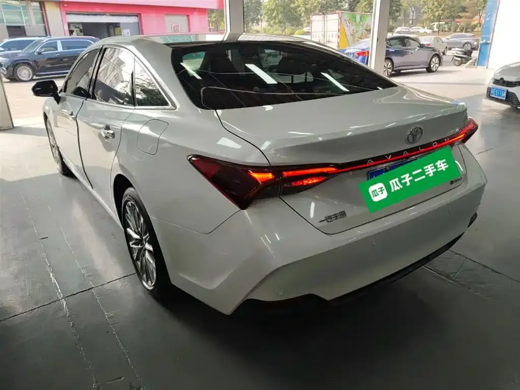 Toyota Avalon 2024 из CN, фото 9
