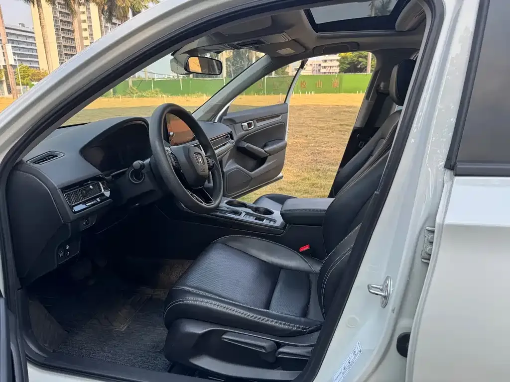 Honda Civic 2022 из CN, фото 2
