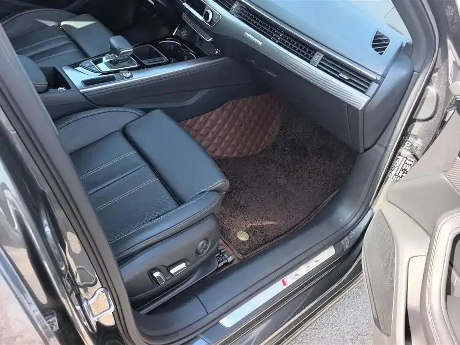 Audi A4L 2024 из CN, фото 7