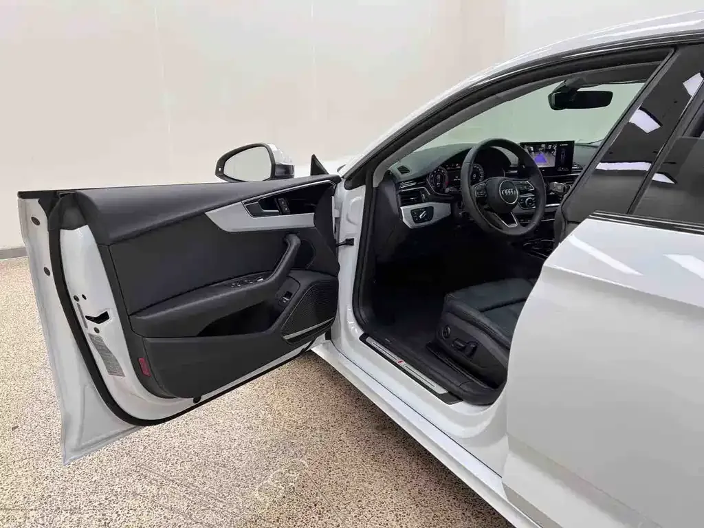 Audi A5 (Import) 2024 из CN, фото 5