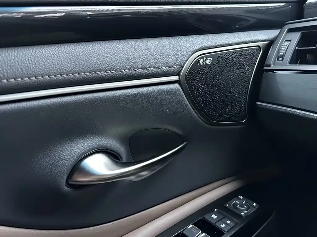 Lexus ES — фото 9