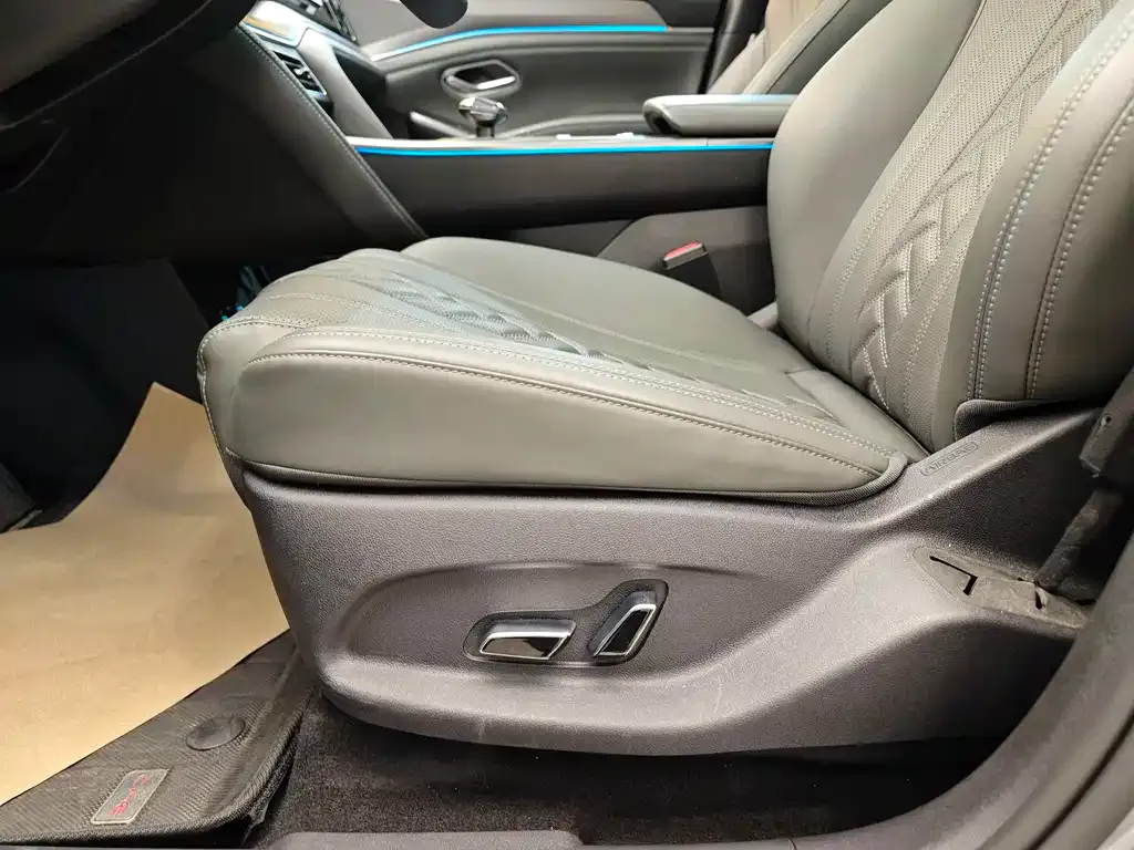 BYD L DM-i 2025 из CN, фото 9