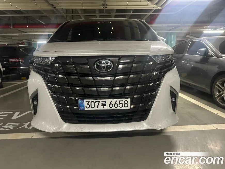 Toyota Alphard 2024 из KR, фото 1