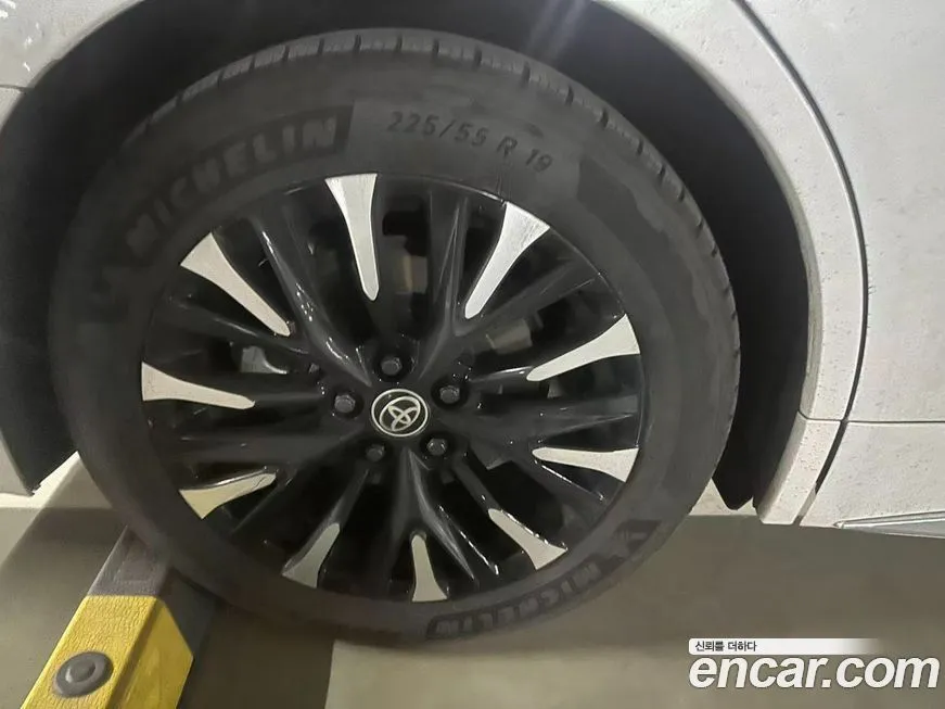 Toyota Alphard 2024 из KR, фото 9