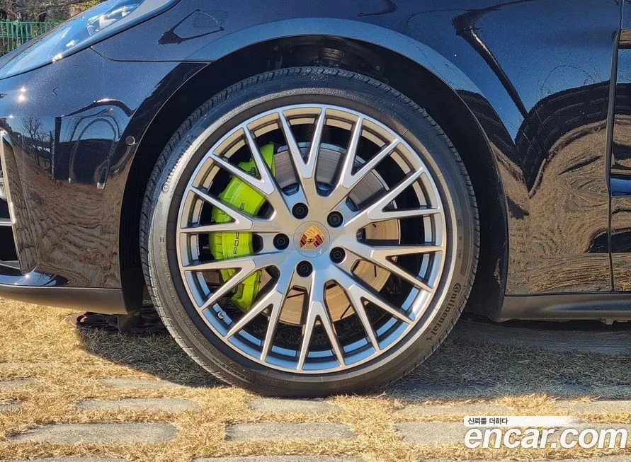 Porsche Panamera 2025 из KR, фото 8