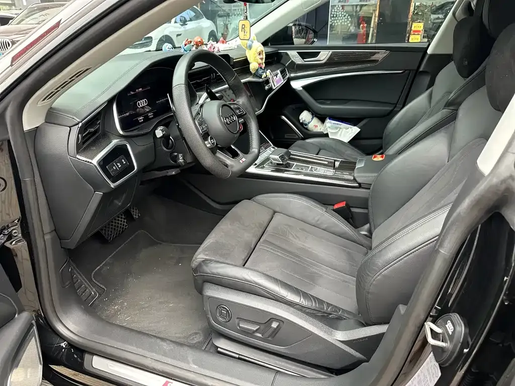 Audi A7 2024 из CN, фото 4