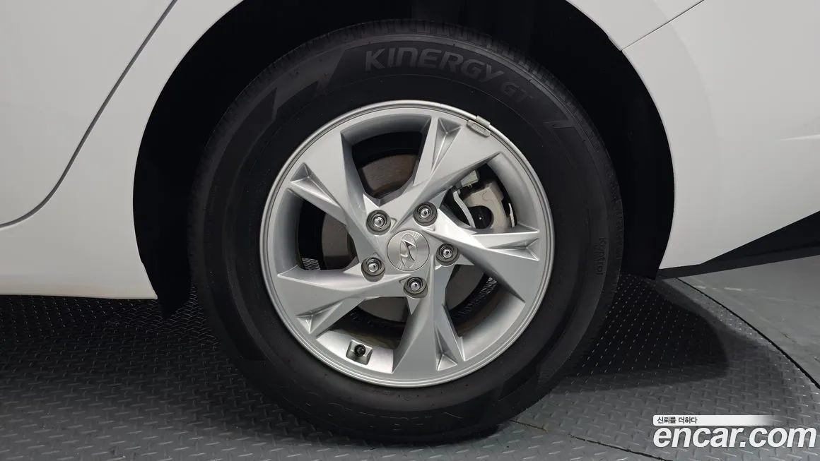 Hyundai AVANTE 2023 из KR, фото 6