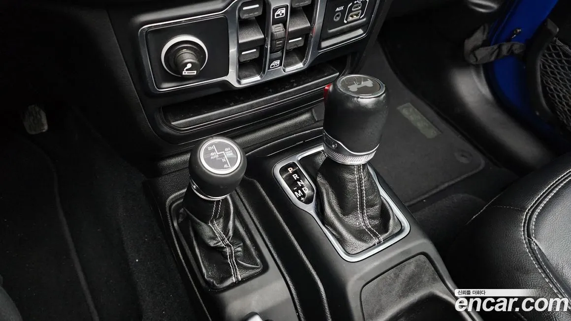 Jeep Wrangler 2022 из KR, фото 10