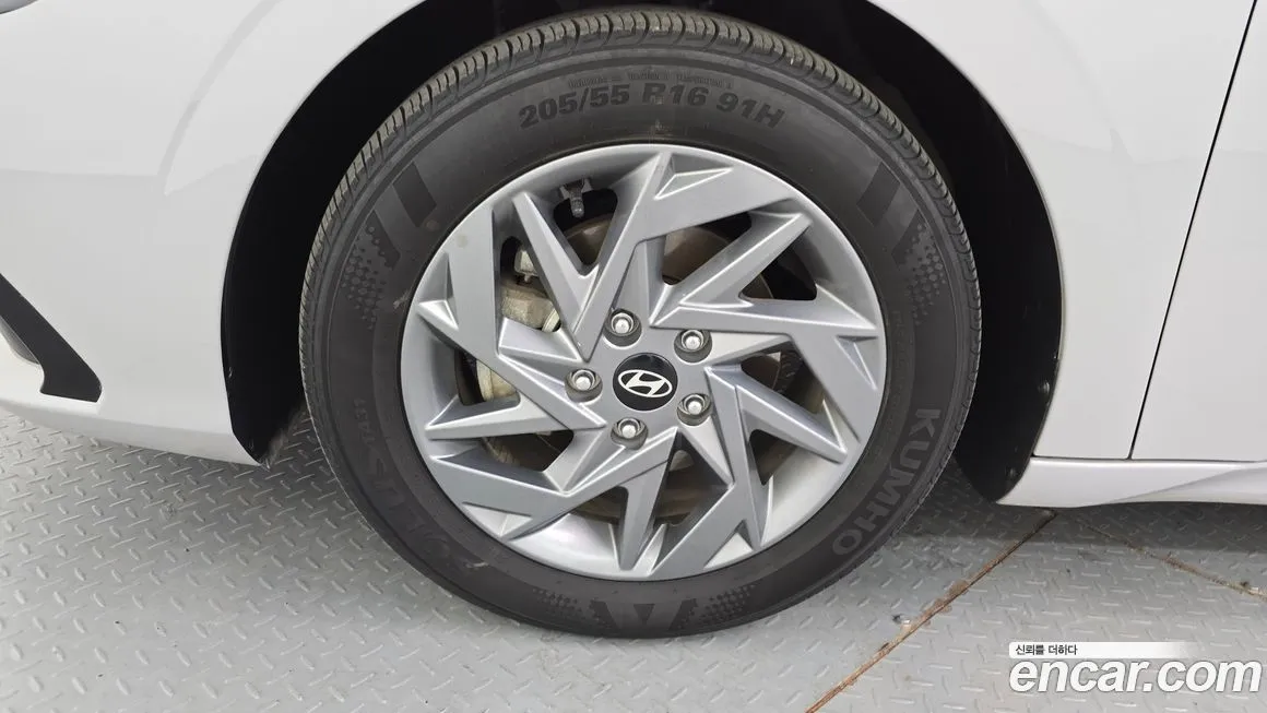 Hyundai AVANTE 2024 из KR, фото 4