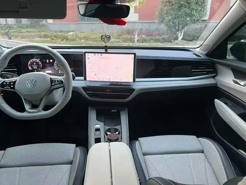 Volkswagen Passat 2025 из CN, фото 3