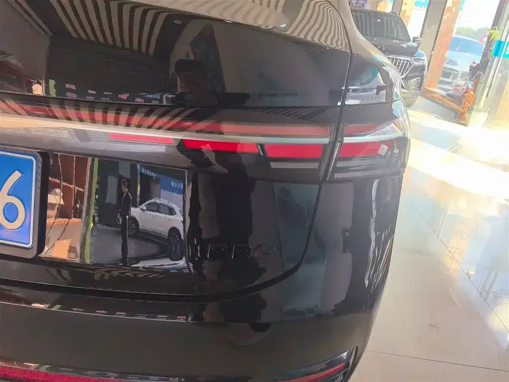 Volkswagen Passat 2025 из CN, фото 4