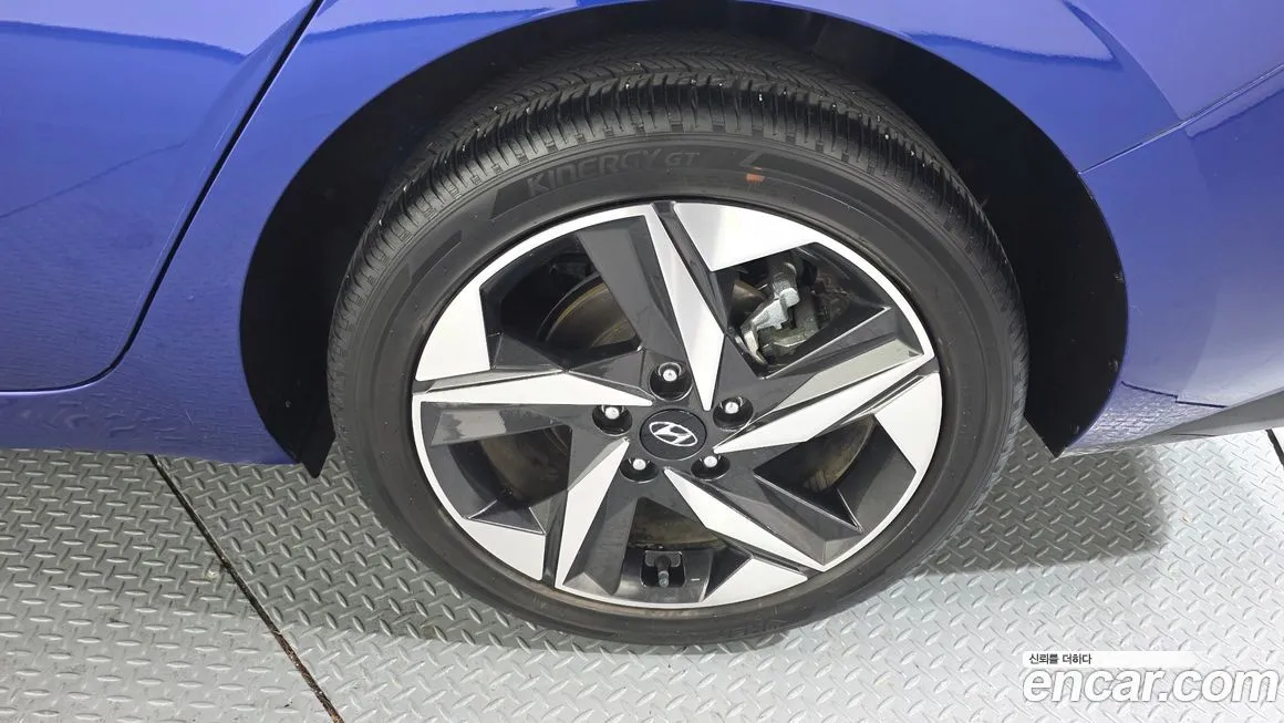 Hyundai AVANTE — фото 6