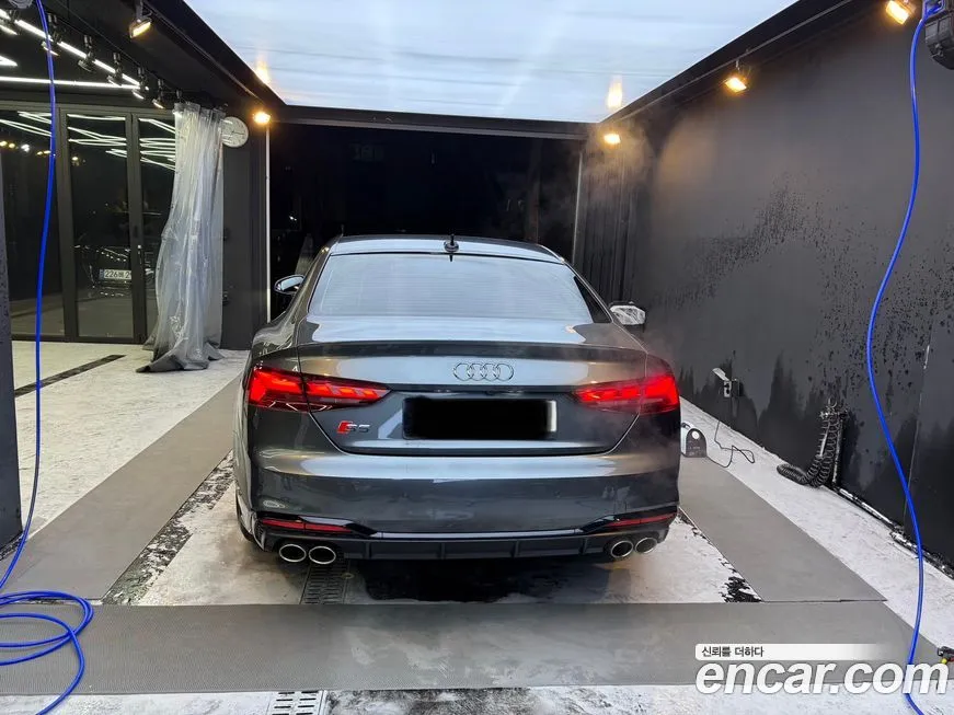 Audi S5 2023 из KR, фото 8
