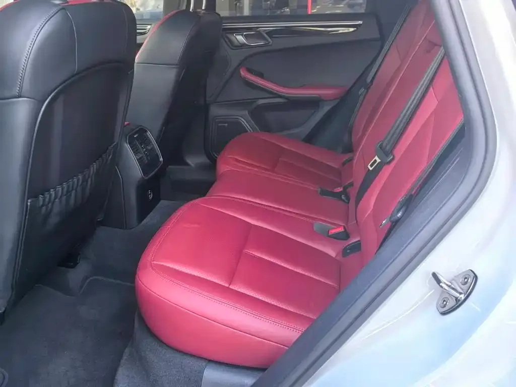 Porsche Macan 2023 из CN, фото 4