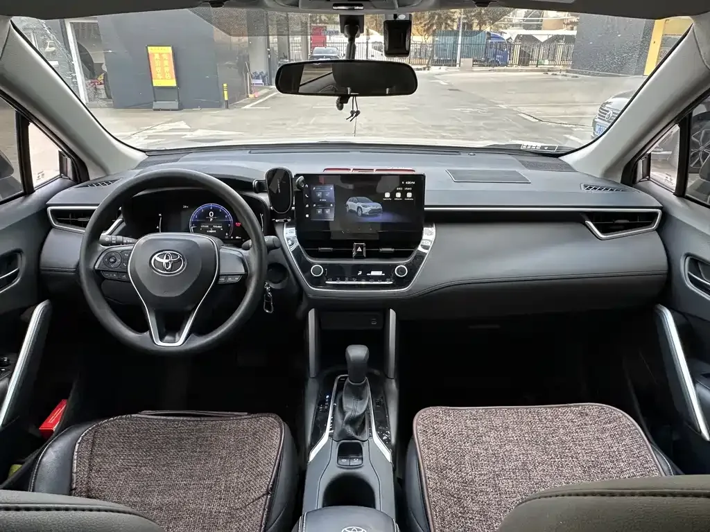 Toyota Frontlander 2024 из CN, фото 7