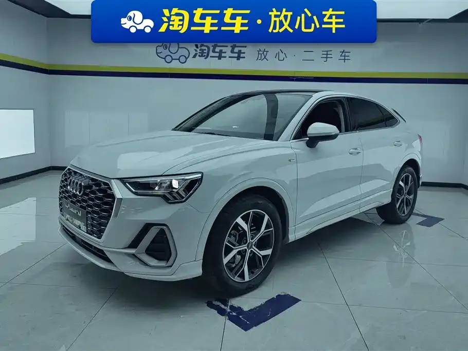 Audi Q3 Sportback 2021 из CN, фото 1