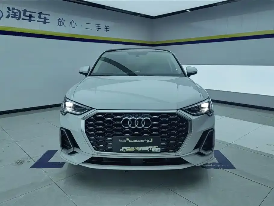Audi Q3 Sportback 2021 из CN, фото 2