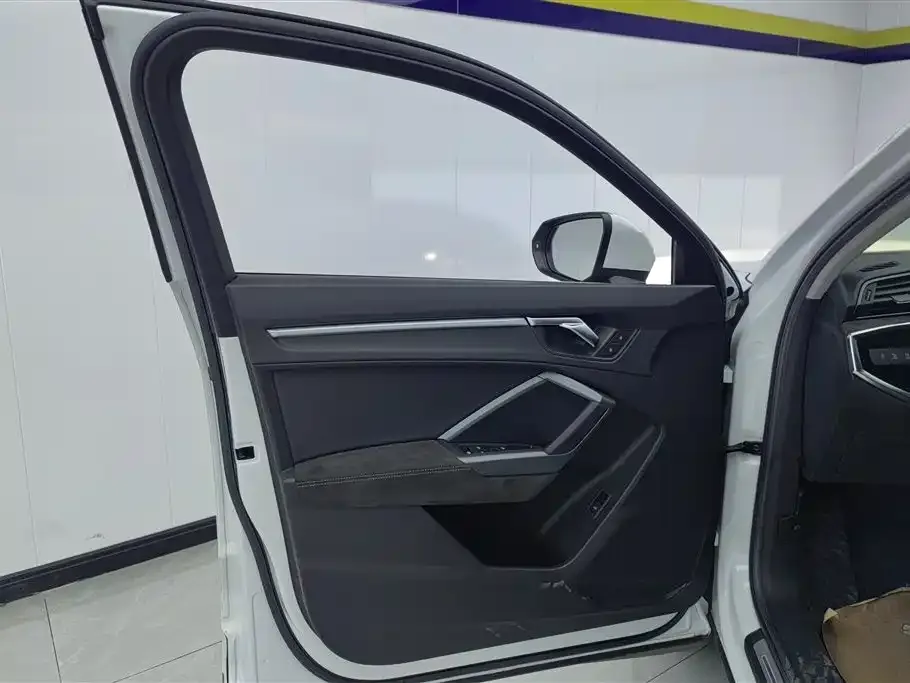 Audi Q3 Sportback 2021 из CN, фото 3