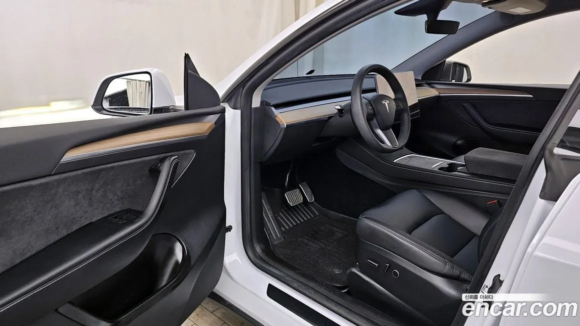 Tesla Model Y 2023 из KR, фото 5