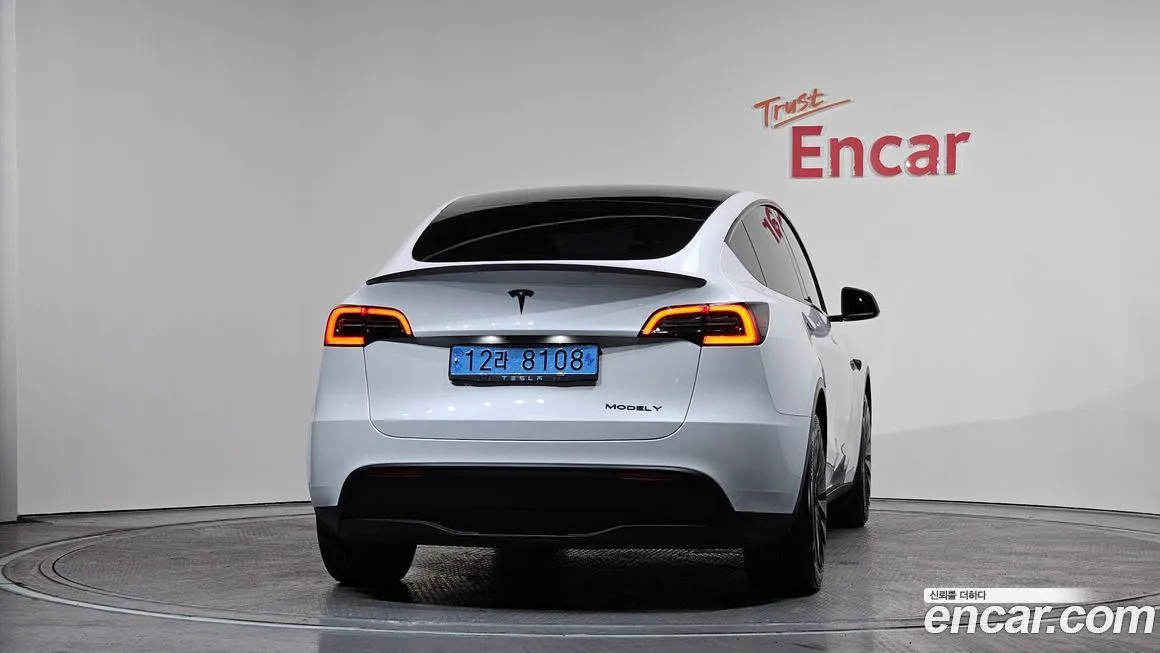 Tesla Model Y 2023 из KR, фото 3