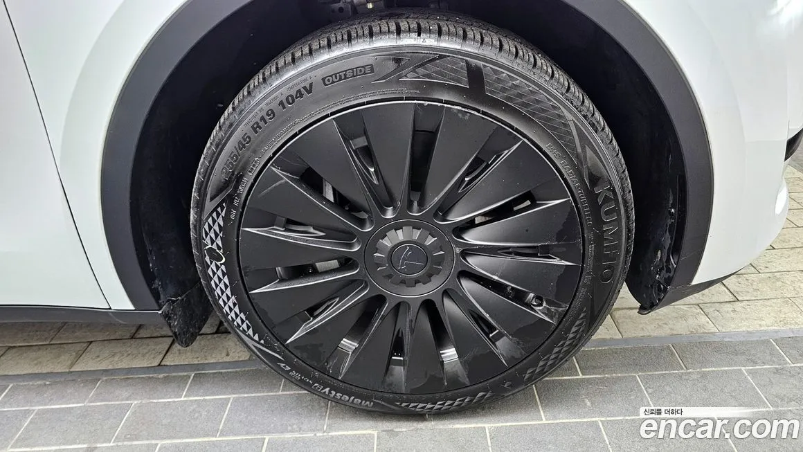 Tesla Model Y 2023 из KR, фото 7