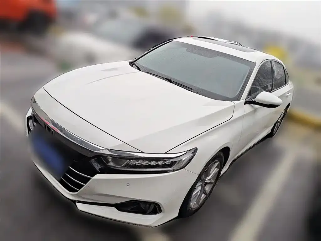 Honda Accord — фото 1