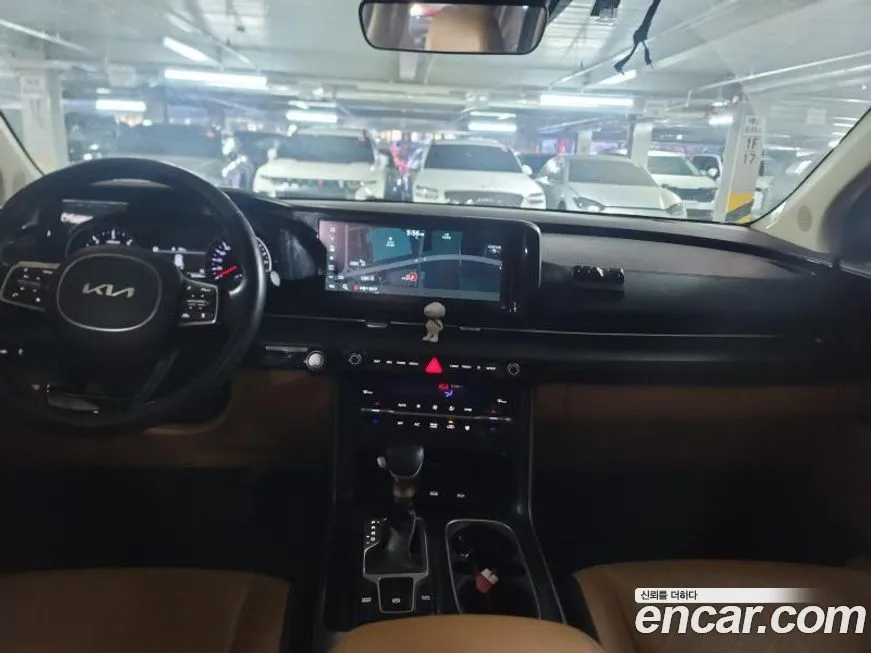 Kia Carnival — фото 10