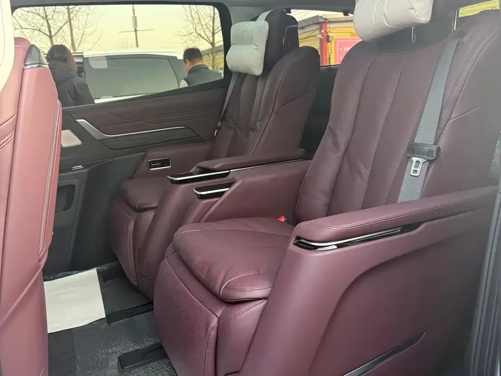 Buick Century 2024 из CN, фото 6