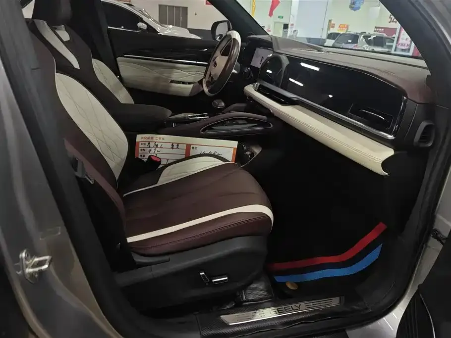 Geely Xingyue L 2023 из CN, фото 4
