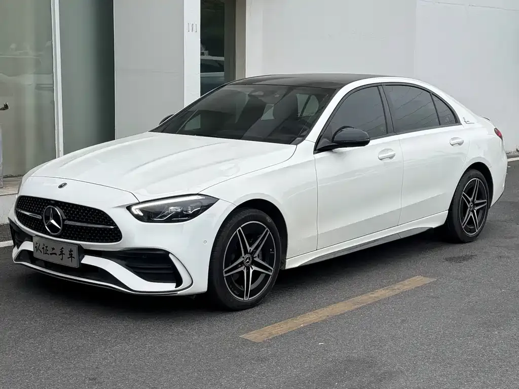 Mercedes-Benz C-Class — фото 1