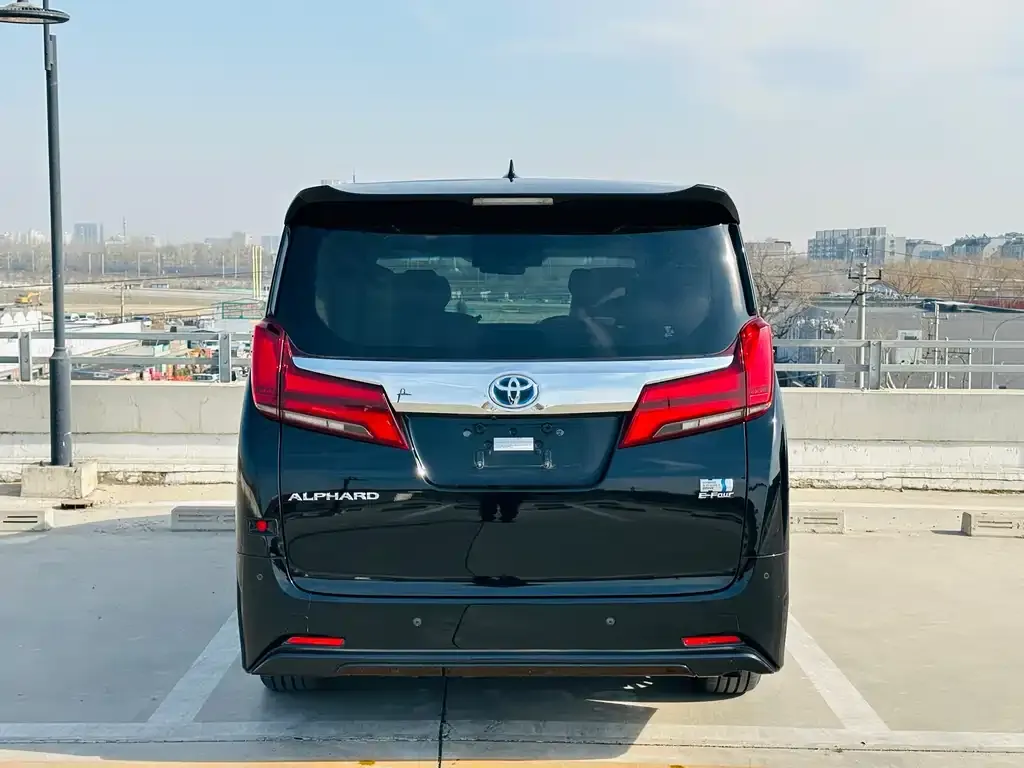 Toyota Alphard 2023 из CN, фото 5